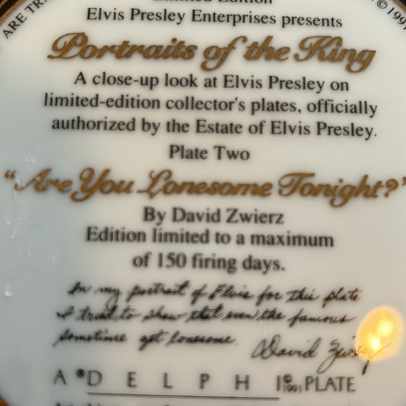 ELVIS PRESLEY Collectable Plate Signed by D. Zwierz “Are You Lonesome Tonight?” - Picture 7 of 9
